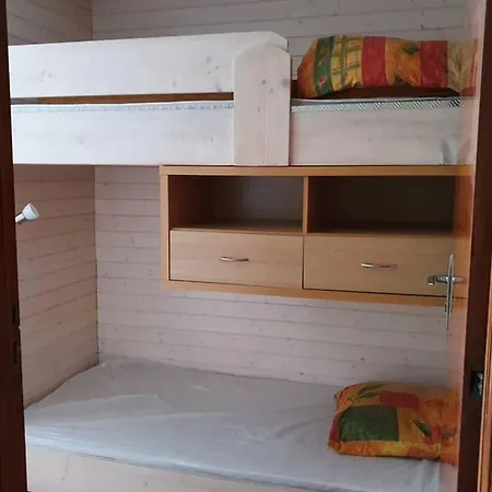 6 Couchages 150 M De La Et A Quelques Secondes Des Commerces Wifi Gratuit Appartement